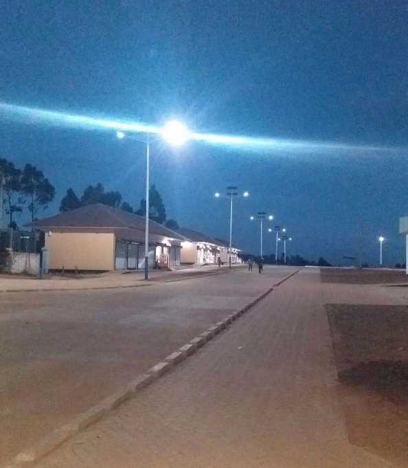 秀峰区非洲科特迪瓦太阳能路灯工程